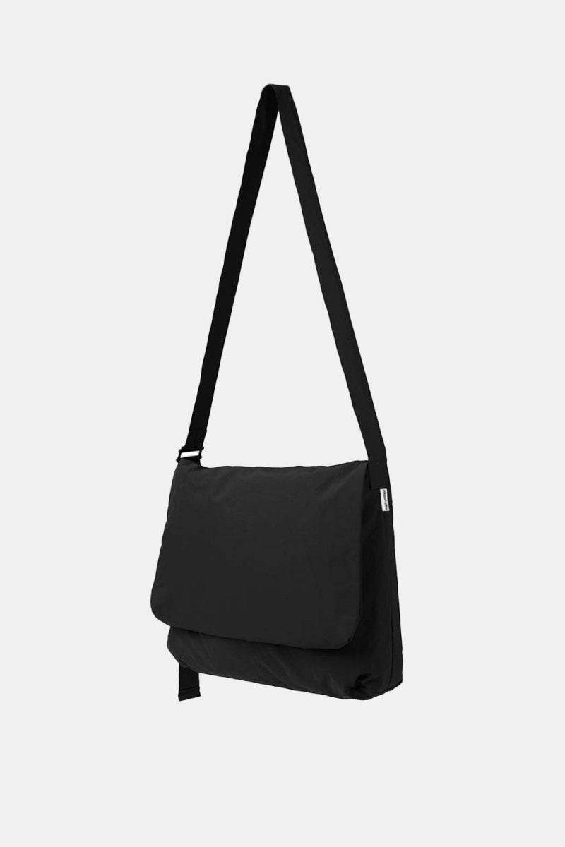 Mazi Untitled Post Bag (Black) | Bags