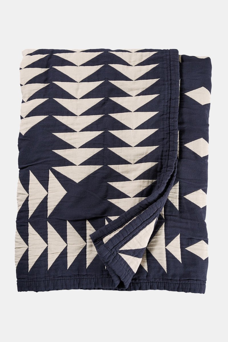 Pendleton Cotton Matelasse Twin Blanket (Midnight Nova Blue) | Lifestyle