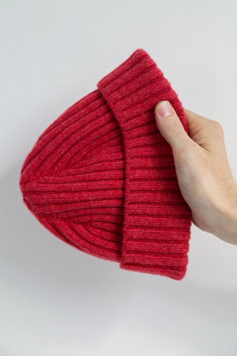 Super-Soft Lambswool Fisherman Beanie - Rouge Red | Hats